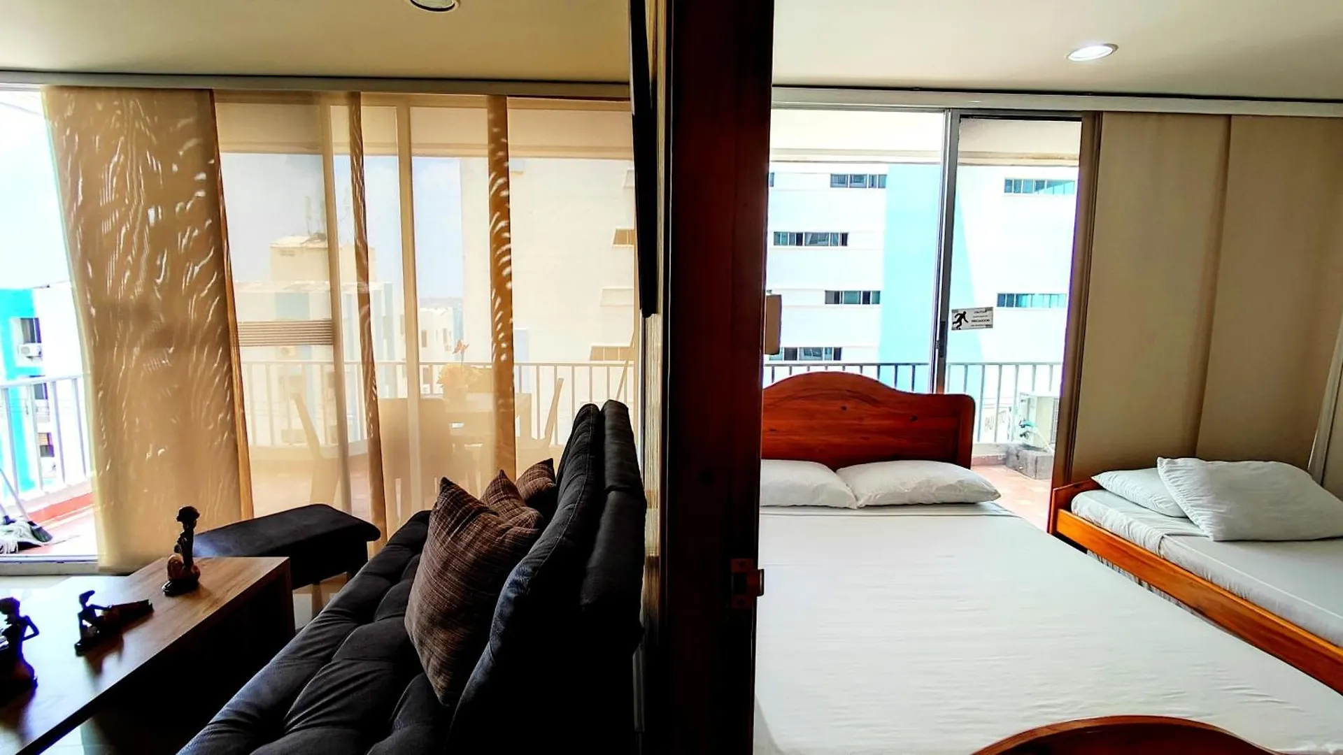 Happy Tours Apataments El Laguito Apartment Cartagena